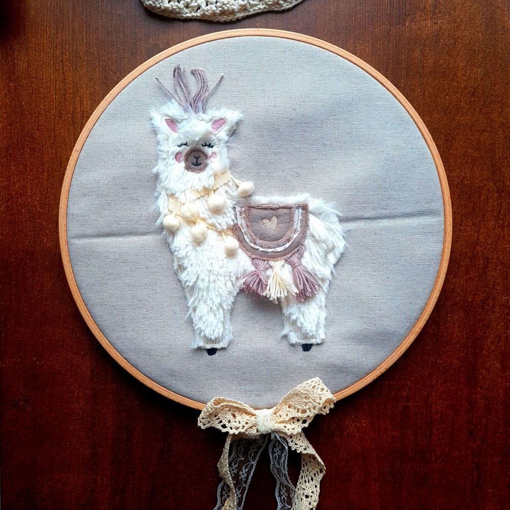 Bestickter Rahmen - Lama