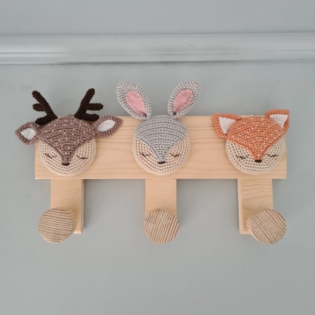 Kindergarderobe Holz mit Reh, Hase, Fuchs