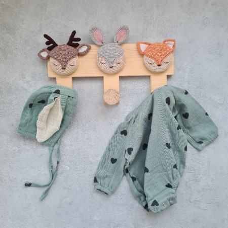Kindergarderobe Holz mit Reh, Hase, Fuchs