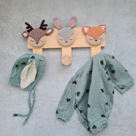 Kindergarderobe Holz mit Reh, Hase, Fuchs