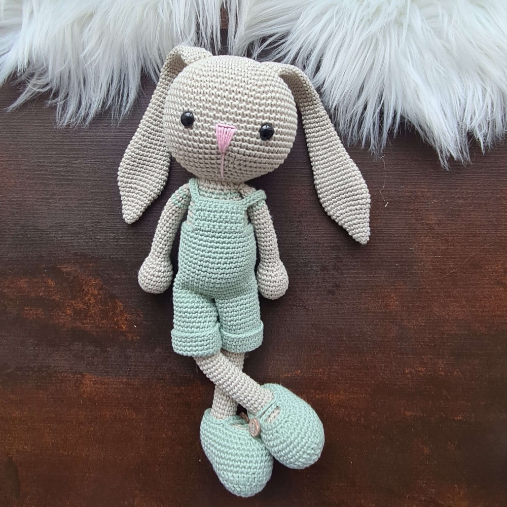 Kuscheltier Hase mit Lathose - weitere Farben // Spieluhr