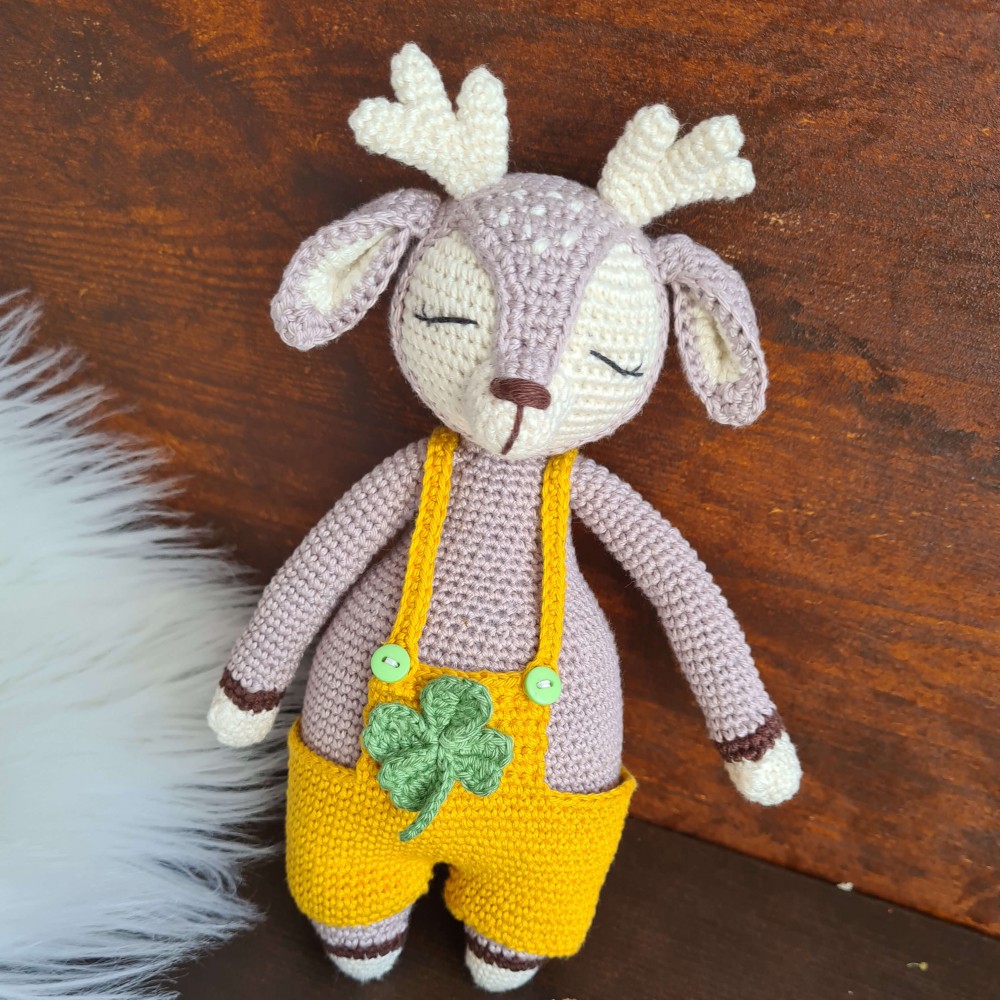 Kuscheltier Reh mit Lathose - weitere Farben // Spieluhr