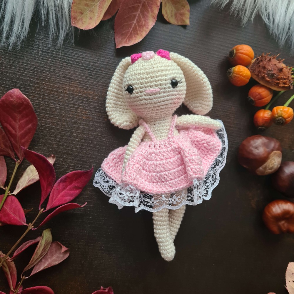 Kuscheltier Hase Mini mit Spitze