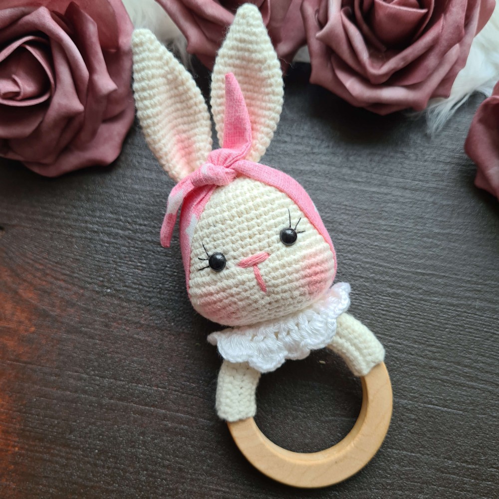Rassel Hase mit Haarband