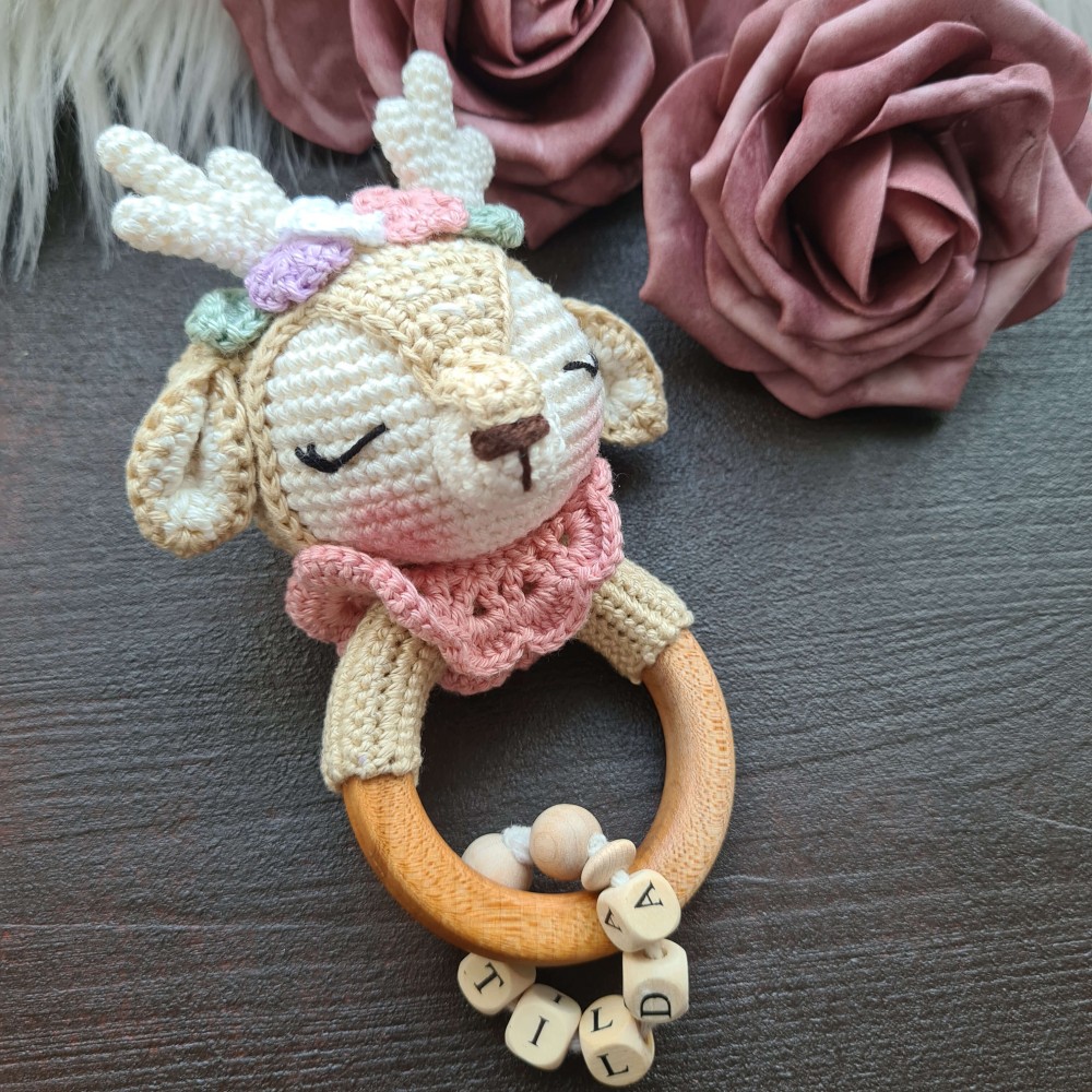 Rassel Reh Personalisiert - verschiedene Farben